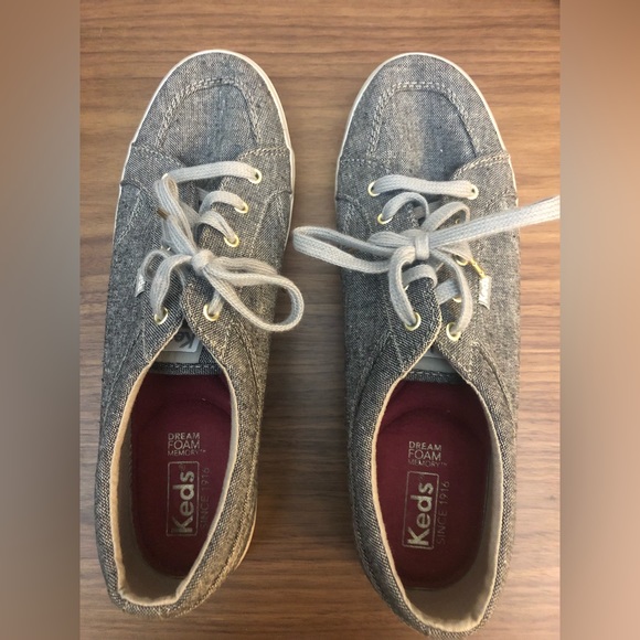 Women’s Keds size 9 - Picture 2 of 4